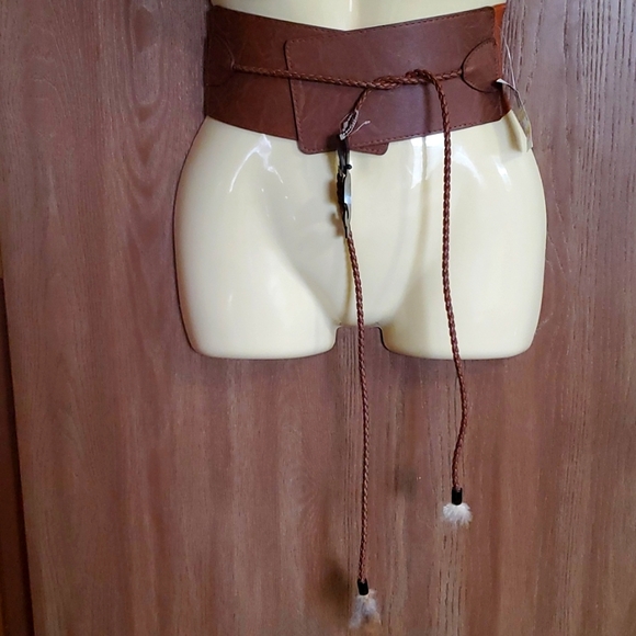 Accessories - *FREE* NWT Tie Belt